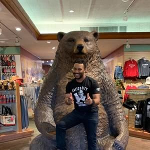 Meet your Posher, Evan